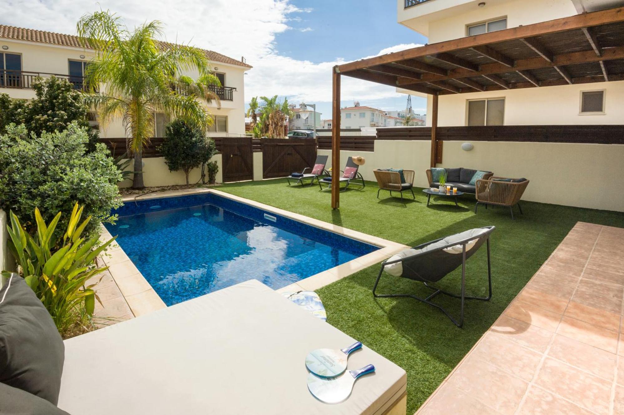 Villa Oasis Pernera Екстериор снимка
