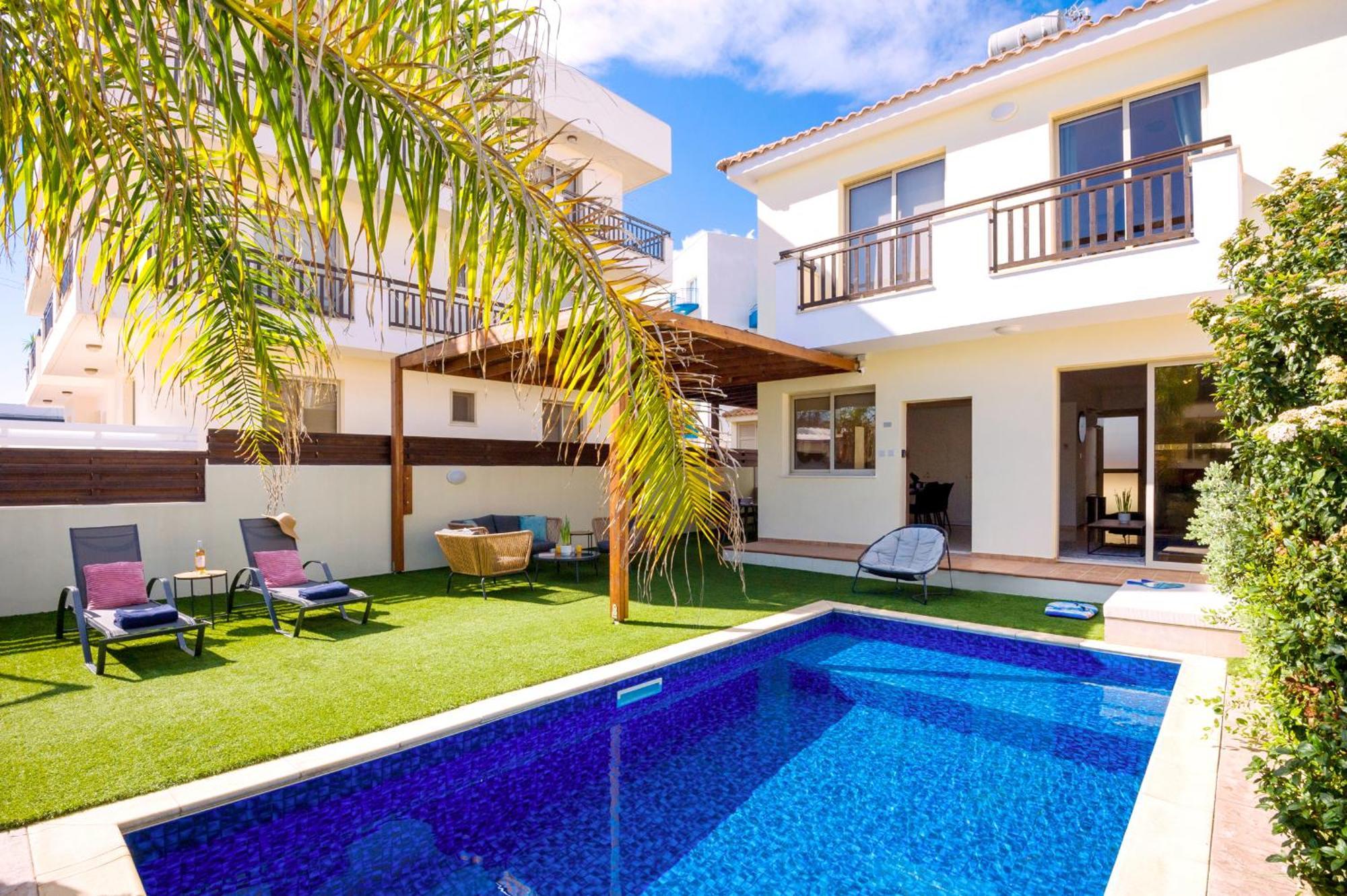 Villa Oasis Pernera Екстериор снимка